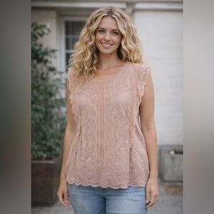 Adrianna Papell Women’s Cap Sleeve Lace Lined Top